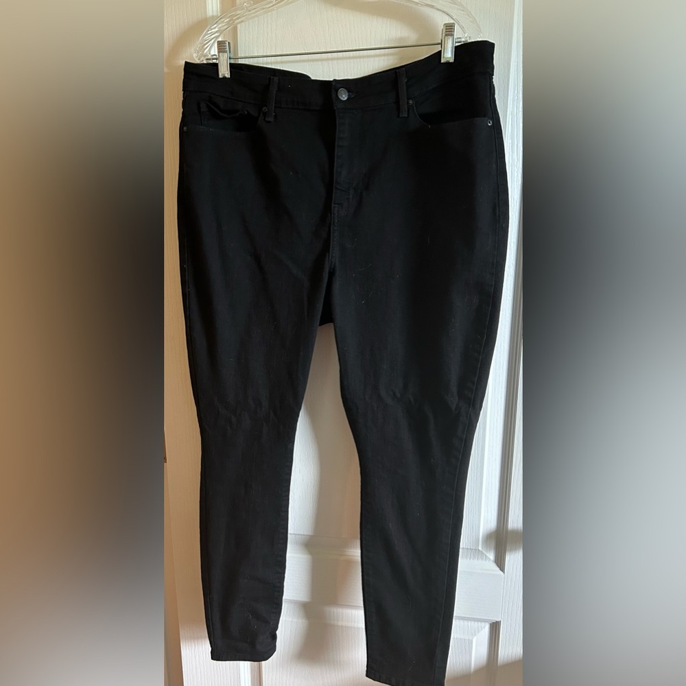 Levi High rise Skinny Jeans Size 18